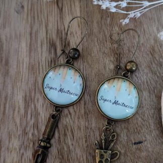 Boucles d’oreilles Super Maîtresse